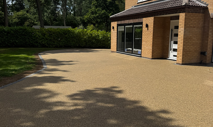 resin-driveway-autumn-2