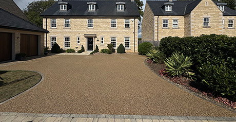 resin-driveway-autumn